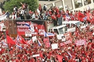 Тайські опозиціонери пообіцяли побити рекорд акцій протесту в світі