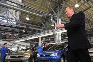 Путін похвалив "Форд", а собі придбав "Ниву"