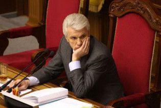 Литвин образився на "регіоналів" через плакат