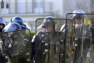 Поліція Страстбурга розігнала противників НАТО сльозогінним газом
