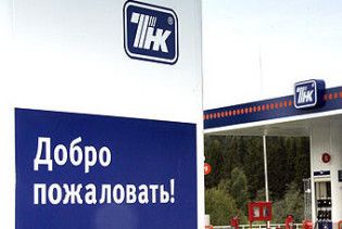 Збройний напад на автозаправку в Києві: поранено касира