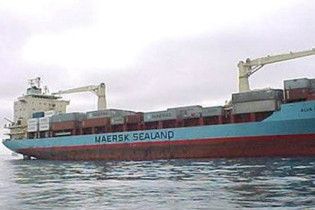 Американські моряки відбили у піратів свій контейнеровоз