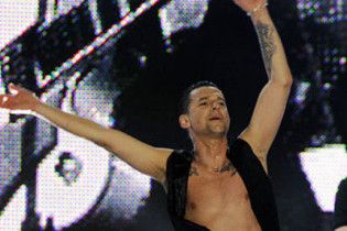 Соліст Depeche Mode переплутав Перу з Чилі