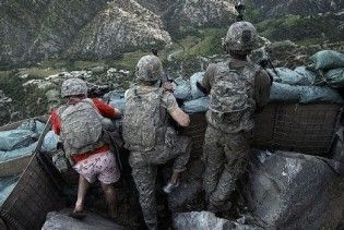 Рожеві труси відчайдушного борця з талібами стали музейною реліквією