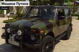 Путін дав журналістам покататися на своєму авто