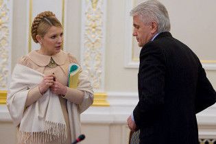 Тимошенко вимагає в Литвина скасувати депутатські пільги