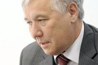 Єханурова звільнили з посади міністра оборони