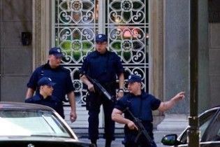 Поліція знешкодила чоловіка, який погрожував підірвати резиденцію президента Сербії