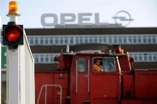 Російський Ощадбанк претендує на 35% Opel