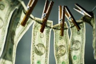 МВФ: Євро не зможе витіснити долар