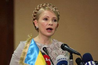 Тимошенко обіцяє не тягти українців до НАТО силоміць