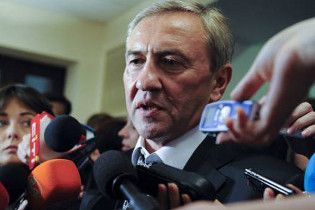 БЮТ: Черновецький віддав гроші киян Януковичу