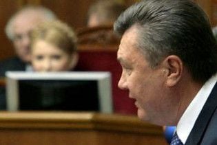 Янукович: Україна "з одним голим місцем". Треба "пахати"