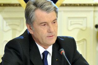 Ющенко доручив Тимошенко ліквідувати наслідки аварії на шахті в Донецьку