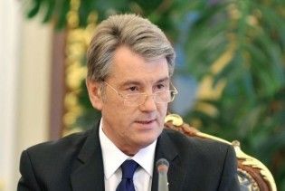 Ющенко вимагає від Черновецького фінал Євро-2012