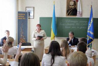 У школах ввели поглиблене вивчення Голодомору і ОУН-УПА