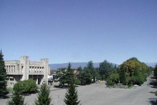 На вокзалі в західній Грузії сталася серія вибухів