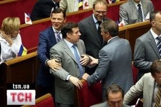 Верховна рада хоче скоротити президентську кампанію