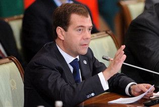 МЗС РФ: Україна не зрозуміла Мєдвєдєва. Він зовсім не агресивний