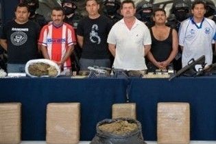 У заморожених мексиканських акулах знайдена тонна кокаїну