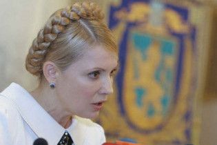 Аби розблокувати Раду, Тимошенко обіцяє відкласти кадрові війни