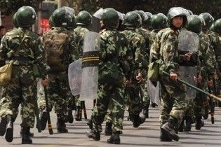 Лідер КНР відмовився від участі у саміті G8 через етнічні зіткнення в країні