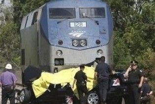 Біля Детройта потяг зіштовхнувся з автомобілем: є жертви