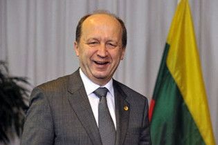 Парламент Литви затвердив прем'єра