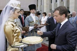Європа відчитала Мєдвєдєва за відвідини Південної Осетії