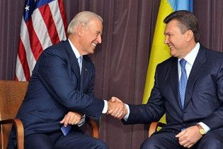 США нагадали Януковичу про важливість чесних виборів та свободи ЗМІ