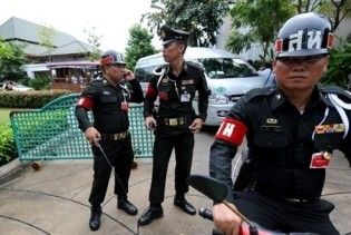 Таїландські військові взяли під контроль діловий центр Бангкока