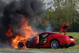У Москві міліціонер згорів у вкраденому спорткарі