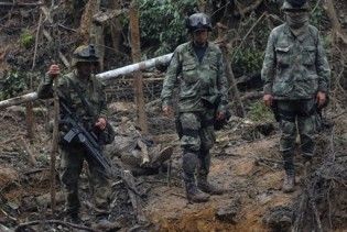 18 повстанців загинули при повітряній атаці військових в Колумбії