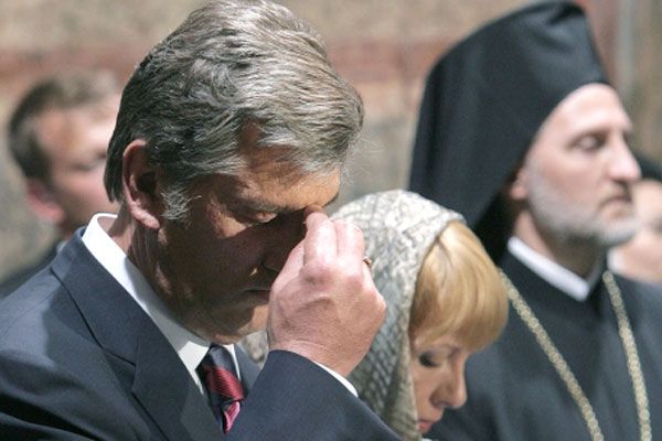 Ющенко у церкві