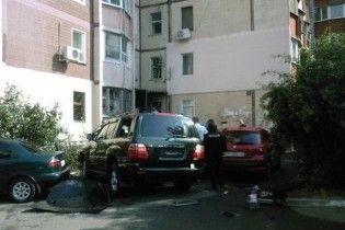 В Одесі підірвали другий за останній тиждень джип