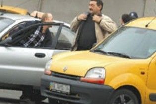 Феодосійський таксист намагався спалити конкурента живцем