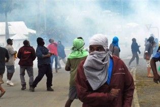Нова Каледонія вимагає від Франції незалежності