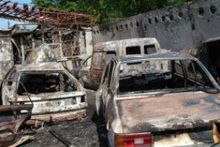На стоянці в Києві згоріли 11 машин