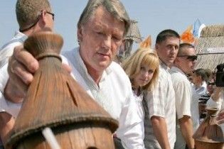 На День пасічника Ющенко відкриє Сорочинський ярмарок