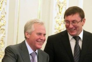Луценко й Медведько хочуть, щоб українцям дозволили красти трохи більше