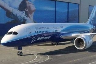 До кінця року Boeing відправить у небо "Лайнер мрії"