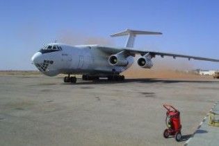 Літак Путіна врізався в стовп в аеропорту Гданська