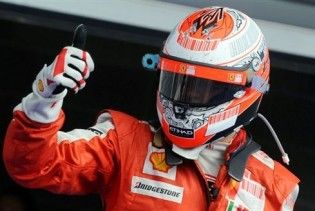 Ferrari виграла першу гонку в сезоні