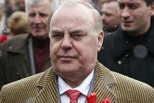 Суд не проти, щоб депутати жбурляли мікрофони у журналістів
