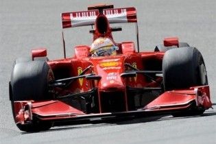 Ferrari терміново шукає гонщика