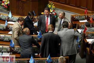 Рада зі скандалом відкрила позачергове засідання