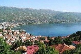 На озері в Македонії затонув корабель з туристами