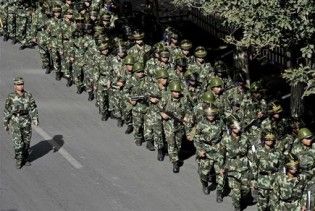 Китай кинув 7 тисяч чиновників на боротьбу з уйгурськими повстанцями