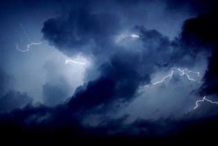 Смерч пронісся над турецьким курортом Аланья, постраждали туристи