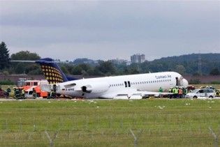 У літака, на якому був відомий німецький політик, відмовили шасі